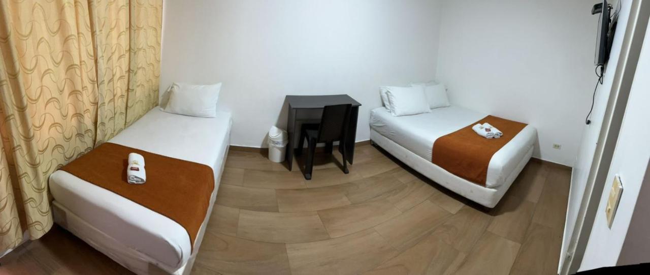 Hotel Embassy Star Μπογκοτά Εξωτερικό φωτογραφία