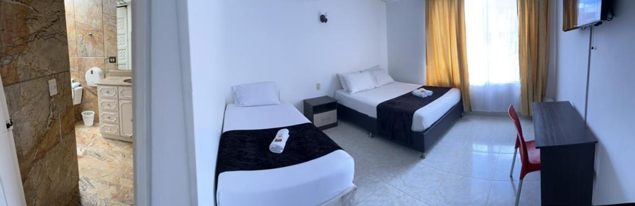 Hotel Embassy Star Μπογκοτά Εξωτερικό φωτογραφία